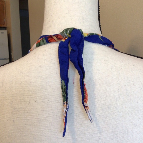 Indocraft Imports. Royal Blue Colorful Flowered Backless Shirt. 10-12. - Picture 7 of 9